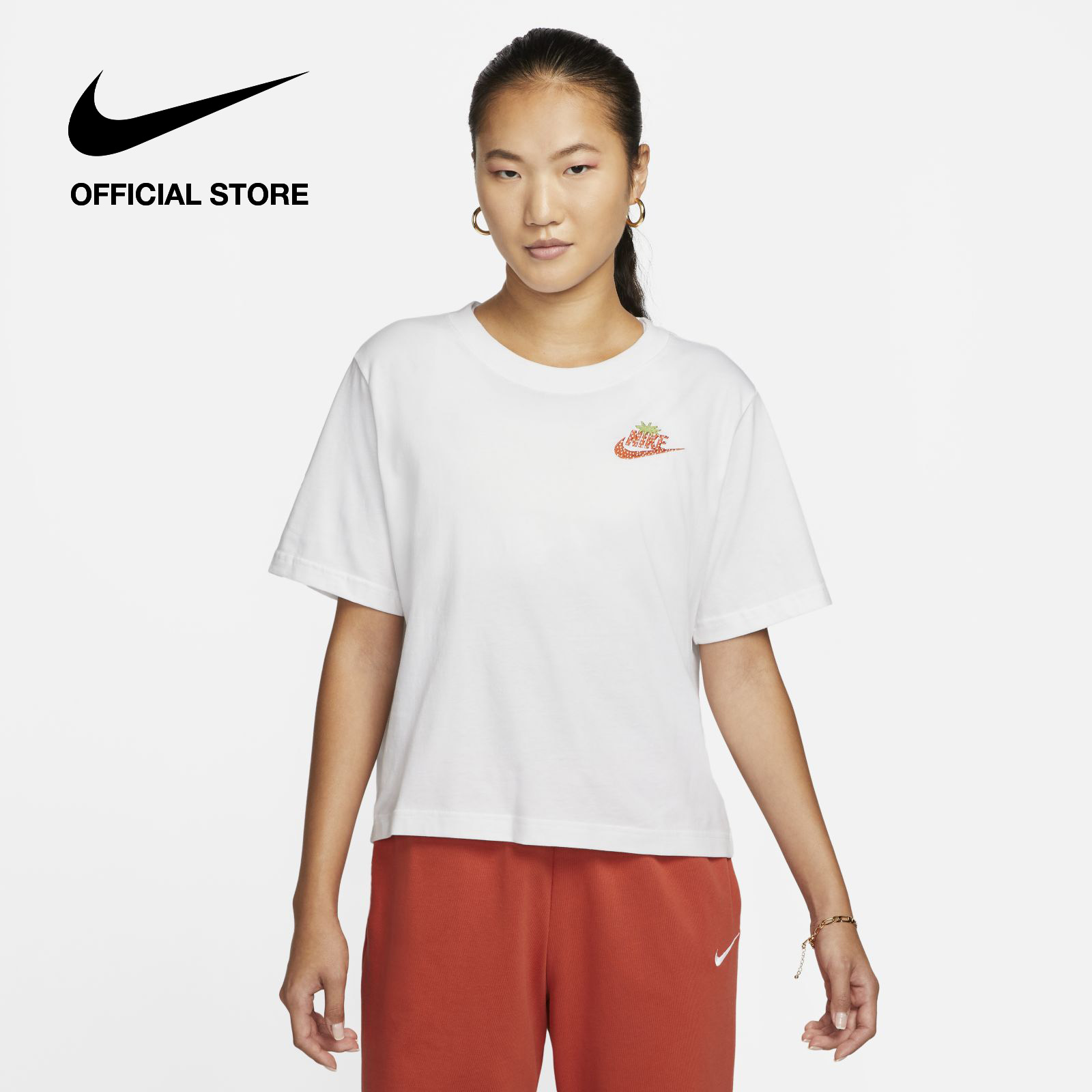 Nike Women's Sportswear Boxy T-Shirt - White